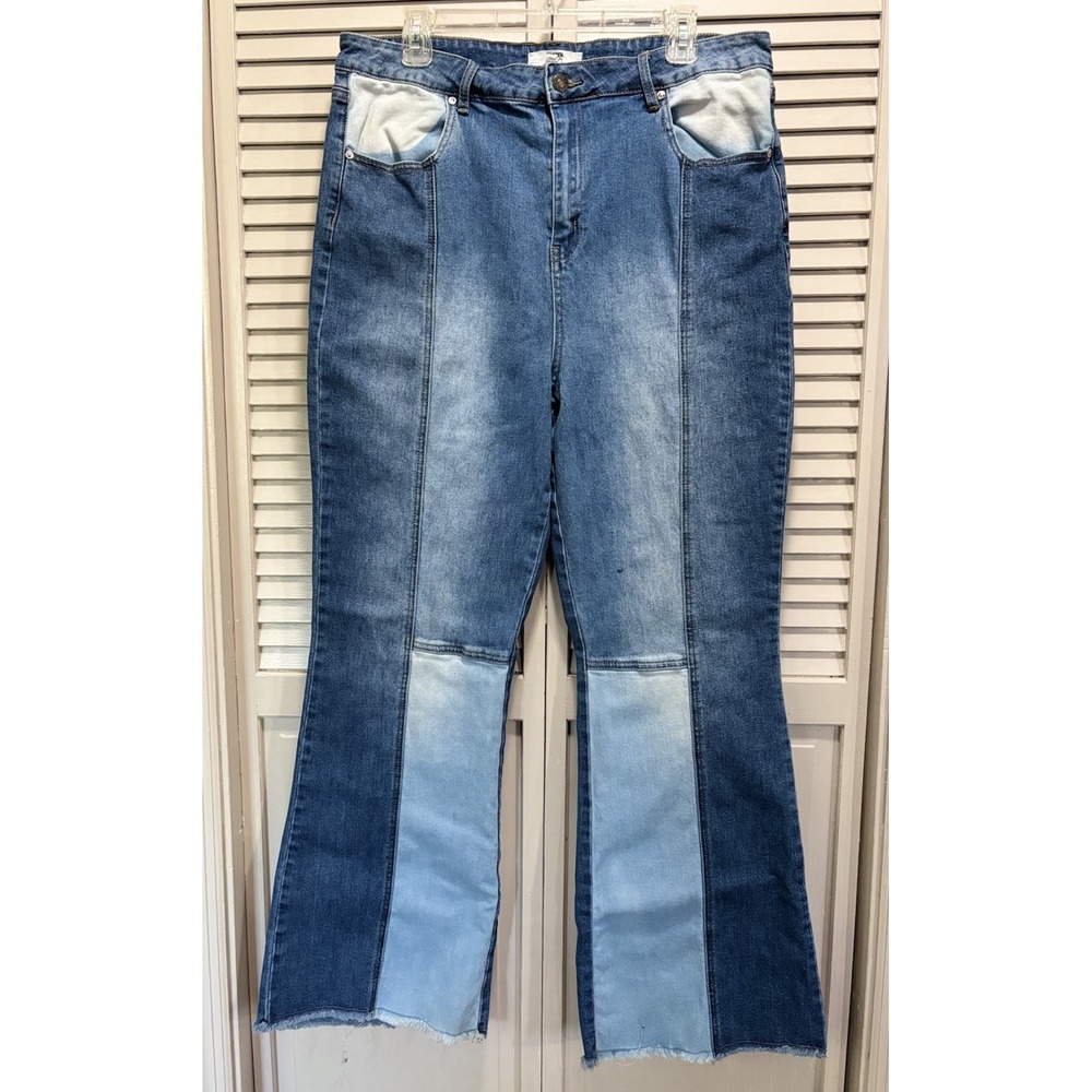 Madden NYC Denim Jeans Color block Flare Size 19 High Rise Logo Pockets Fray Hem